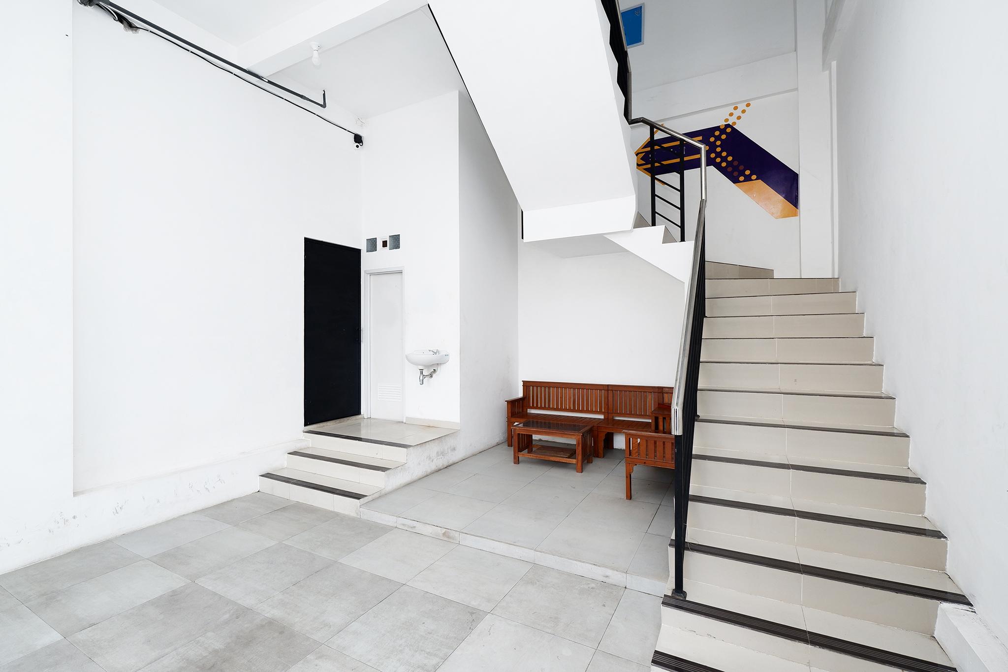 Spot On 2026 Arta Residence Semarang Zewnętrze zdjęcie