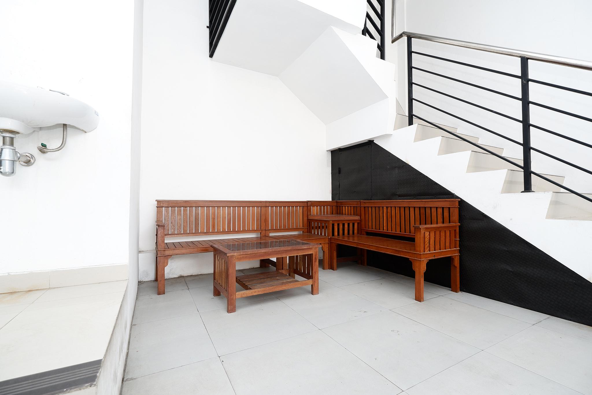 Spot On 2026 Arta Residence Semarang Zewnętrze zdjęcie
