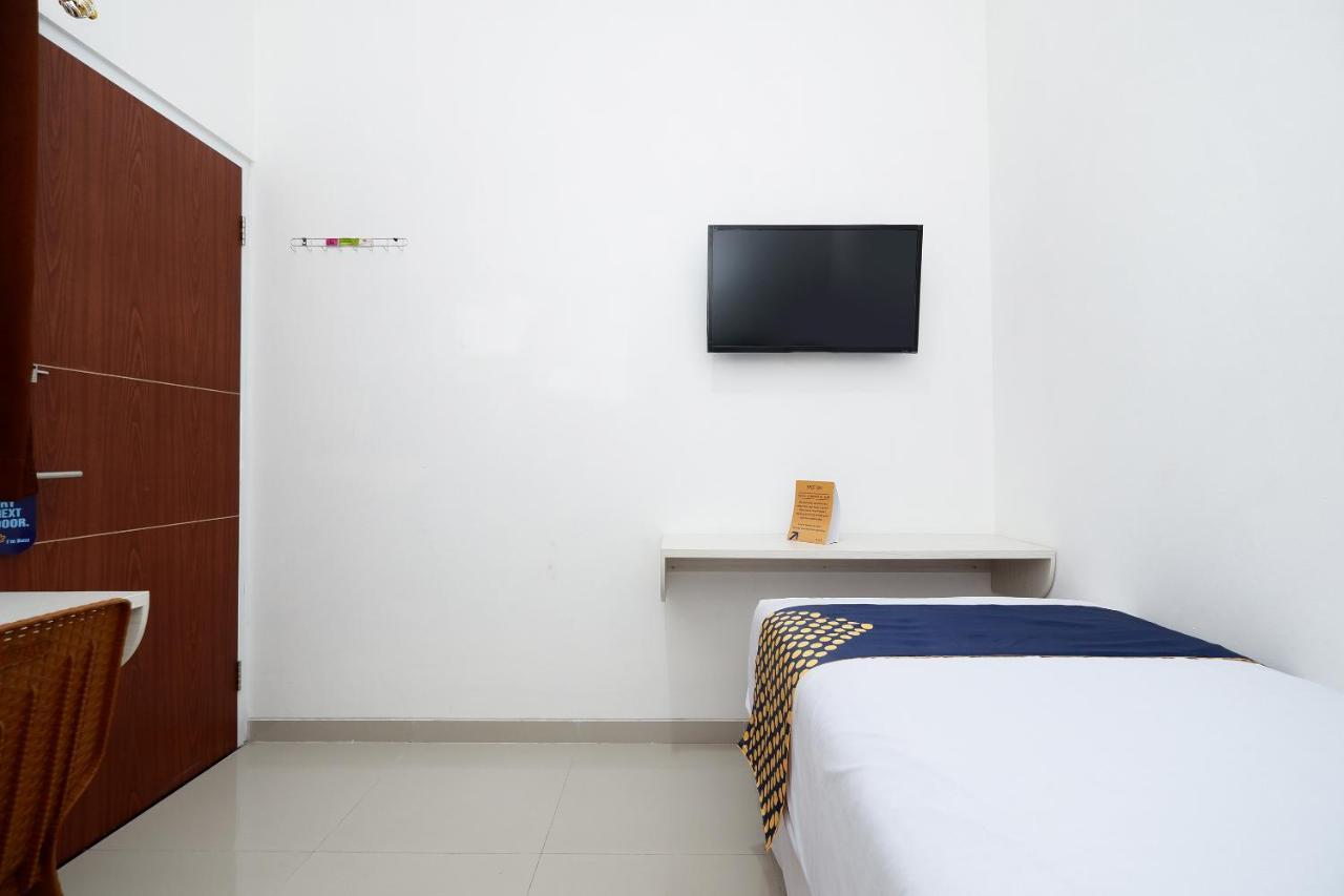 Spot On 2026 Arta Residence Semarang Zewnętrze zdjęcie